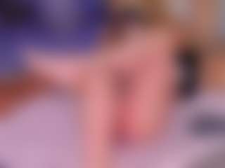 Live cam show with charlottee-08 - Long Legs on googirlz