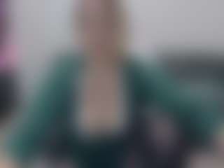 ellaswan's Live Sex Cam Show