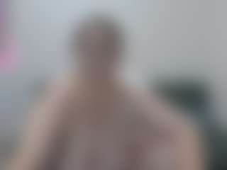 Live cam show with ellaswan - Dom on SpunkLive