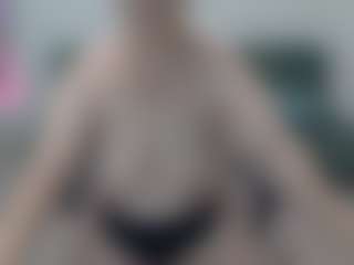 ellaswan's Live Sex Cam Show