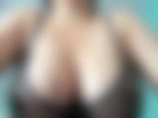 goddess-kianna's Live Sex Cam Show