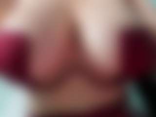 Live cam show with goddess-kianna - Big Ass on Big Tits
