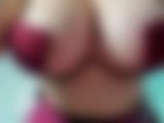 goddess-kianna's Live Sex Cam Show