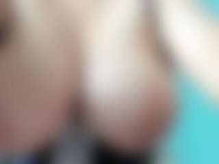 goddess-kianna's Live Sex Cam Show
