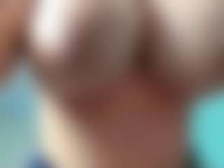 goddess-kianna's Live Sex Cam Show