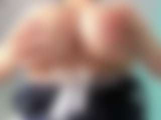 goddess-kianna's Live Sex Cam Show