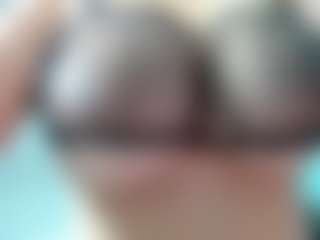 goddess-kianna's Live Sex Cam Show