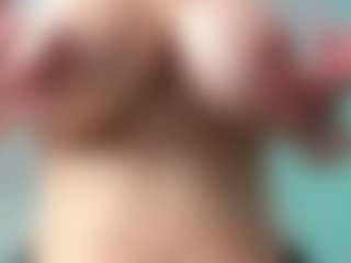 goddess-kianna's Live Sex Cam Show