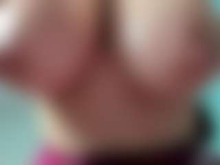 goddess-kianna's Live Sex Cam Show