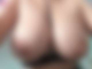 goddess-kianna's Live Sex Cam Show