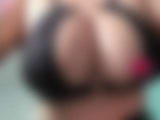 goddess-kianna's Live Sex Cam Show