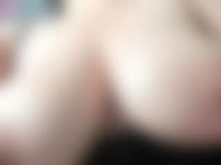 goddess-kianna's Live Sex Cam Show