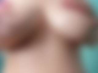 goddess-kianna's Live Sex Cam Show