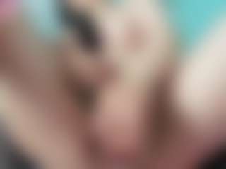 goddess-kianna's Live Sex Cam Show