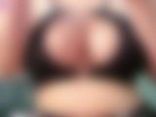 goddess-kianna's Live Sex Cam Show