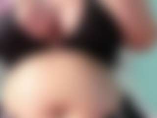 Live cam show with goddess-kianna - Shaved Pussy Brown Hair on live.xbliss.ai
