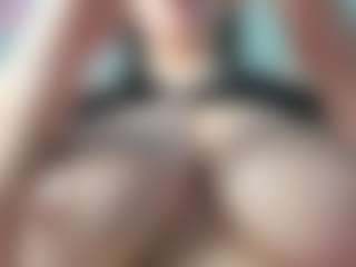 Live cam show with goddess-kianna - Fingering on livesexfox.com