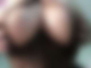 Live cam show with goddess-kianna - BBW on CSO-WL