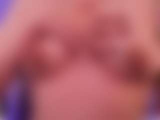 MissVelvet's Live Sex Cam Show