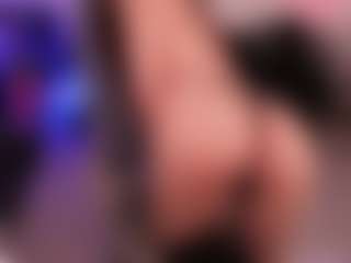 MissVelvet's Live Sex Cam Show