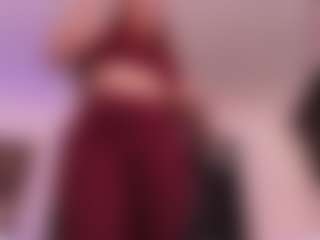 Live cam show with MissVelvet - Toys on googirlz