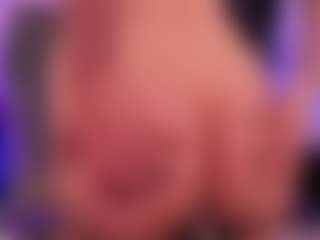 MissVelvet's Live Sex Cam Show