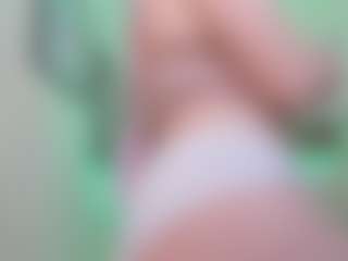 Live cam show with Sejmeett - Grey on StripNow