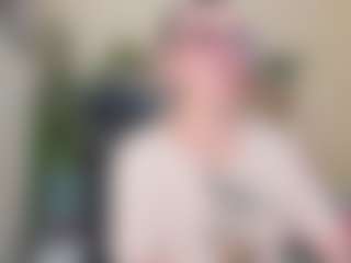 Live cam show with Sejmeett - Mature on Hubzter Live