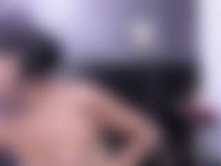 Hellen Curvelo's Live Sex Cam Show