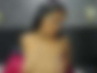 Live cam show with Hellen Curvelo - Thin on Dare Cams