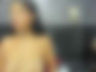 Live cam show with Hellen Curvelo - Bedroom on Camsoda