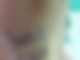 Hellen Curvelo's Live Sex Cam Show
