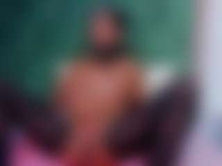 Hellen Curvelo's Live Sex Cam Show