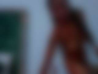 Live cam show with Hellen Curvelo - Solo on Camsoda