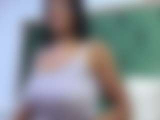 Live cam show with Hellen Curvelo - Big Nipples on pussylord.com
