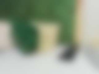 Hellen Curvelo's Live Sex Cam Show