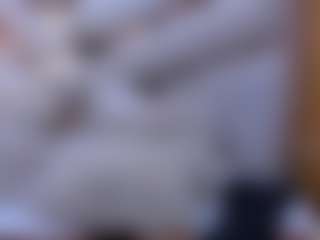 Live cam show with Hellen Curvelo - Petite on xfollow cams