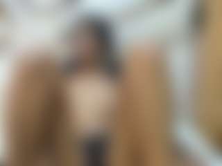 Live cam show with Hellen Curvelo - Solo on Camsoda