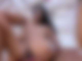 Hellen Curvelo's Live Sex Cam Show