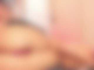 Live cam show with maddy-brooks - Bikini on Cam Slut