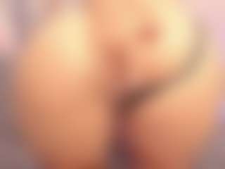 Live cam show with maddy-brooks - Public on Big Tits
