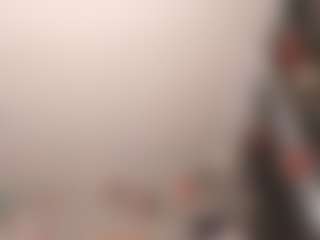Live cam show with Vi-Jasen - Brown Hair on StripNow
