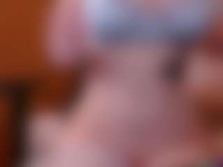 Live cam show with Vi-Jasen - Curvy Teen (18+) on Uber Horny