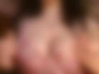 Live cam show with Vi-Jasen - Deepthroat on Camsoda