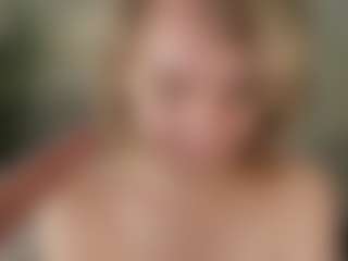 Live cam show with Milky-Wayxy - Blonde Hair on Camming Site
