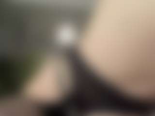 Live cam show with Milky-Wayxy - Blonde Hair on livesuperchat.net
