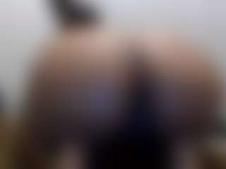 Live cam show with MsfatP - Strip Black on UwU Esports