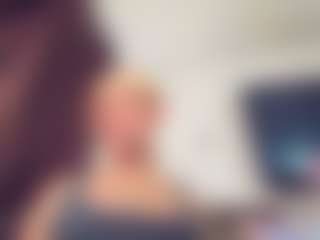 Vero Smokes's Live Sex Cam Show