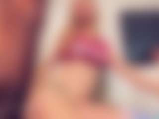 Vero Smokes's Live Sex Cam Show