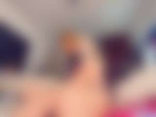 Vero Smokes's Live Sex Cam Show